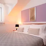Hektorovic Poolside Apartament *