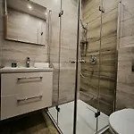 Hektorovic Poolside Apartament Bol