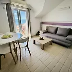Hektorovic Poolside Apartament *