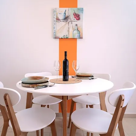 Hektorovic Poolside アパート ボル