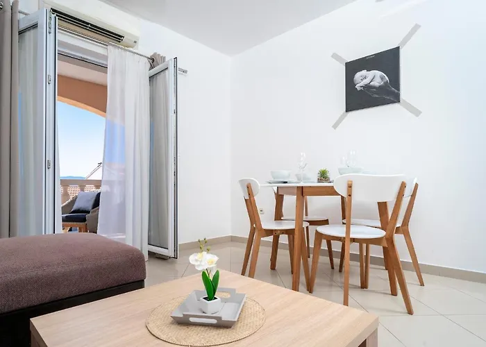 Hektorovic Poolside 아파트 *