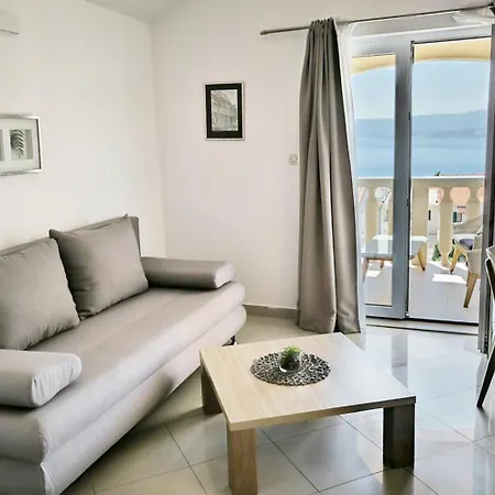 Hektorovic Poolside * Bol